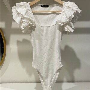 Zara women’s white Ruffled Bodysuit